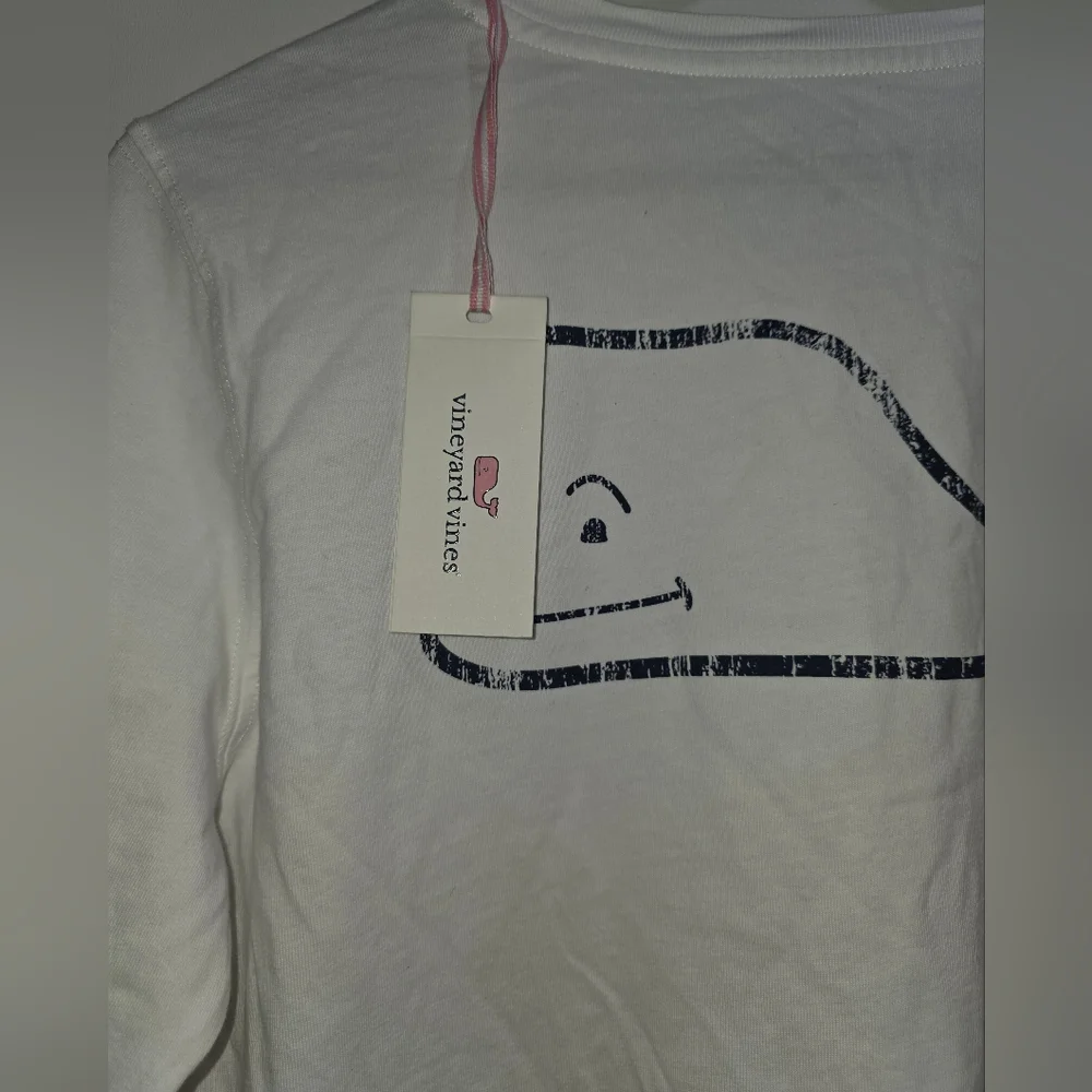 Vineyard Vines Classic White Long Sleeve Tee Size Medium NWT - Picture 4 of 6